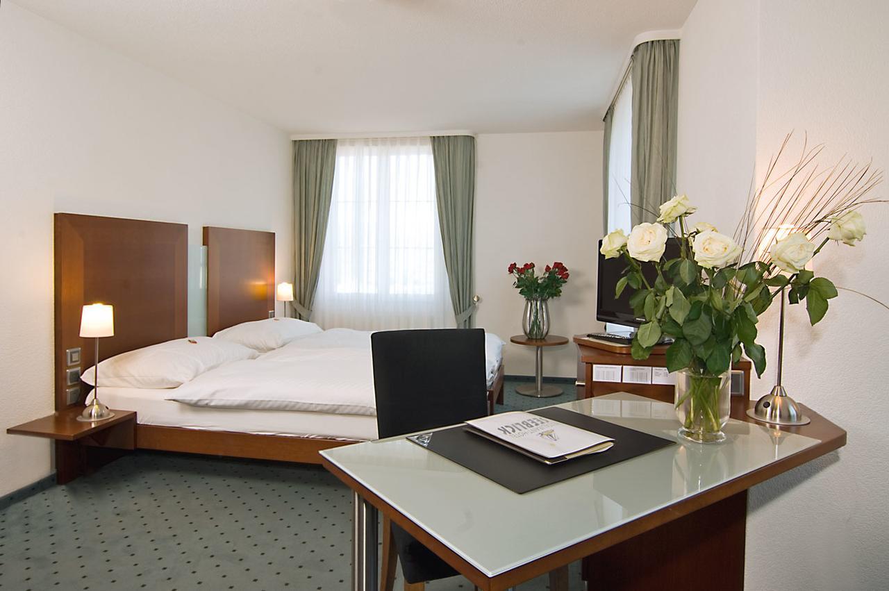 Restaurant-Hotel Seeblick Morigen Bagian luar foto